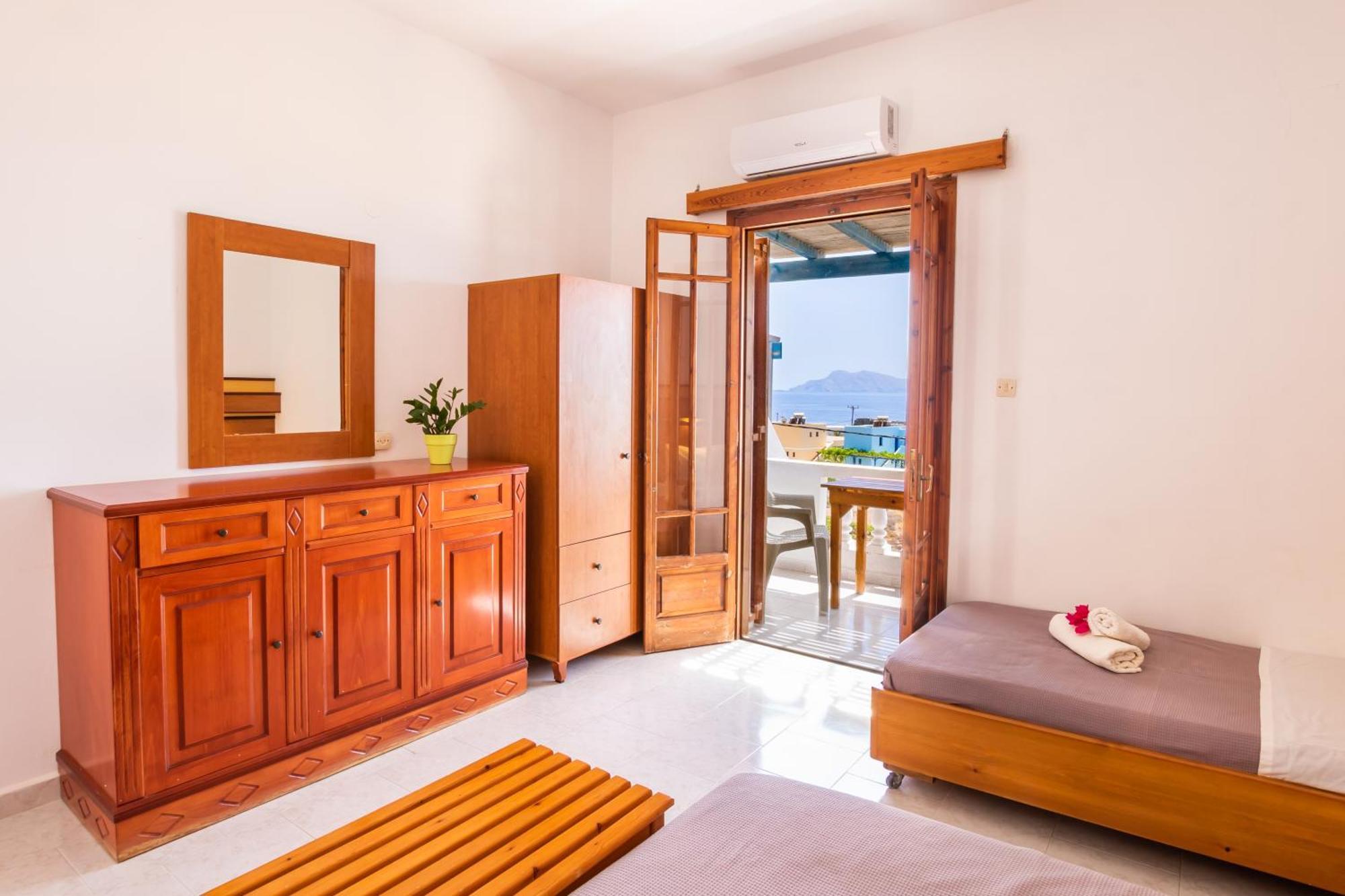 Sun Week Bay Hotel Lefkos  Room photo